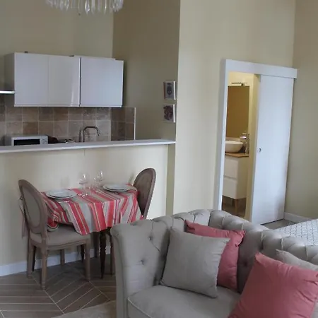 Duc De Bretagne Luxury Aparthotel